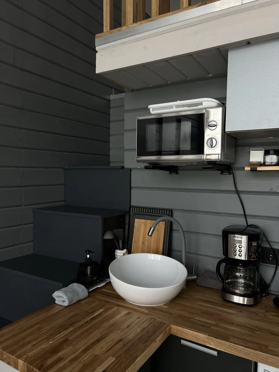 Кухня с кофемашиной